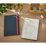 Leitz COSY Soft touch spirálfüzet (B5), bársony szürke, kockás