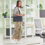 Leitz Fabric szövet borítású Hot Desking hordozótáska kicsi, sötétszürke