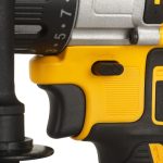 DEWALT Ütvefúró-csavarozó, 18V XR, 2x5Ah