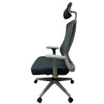 Aarven, Szürke, 3D kartámaszos, 2D fejtámaszos, deréktámaszos, Irodai szék  / 1db/