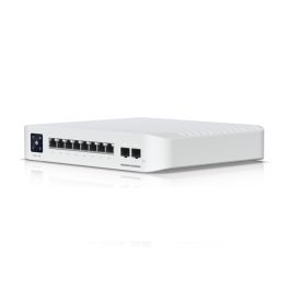   Ubiquiti USW-Pro-8-PoE 8port GbE LAN 6xPoE/PoE+ 2x PoE++ 2xSFP+ port 120W port L3 menedzselhető switch