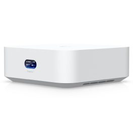   Ubiquiti UX7 UniFi Express 1x10GbE WAN 1x2.5GbE LAN port Tri-Band Wi-Fi 7 Access Point & Cloud Gateway